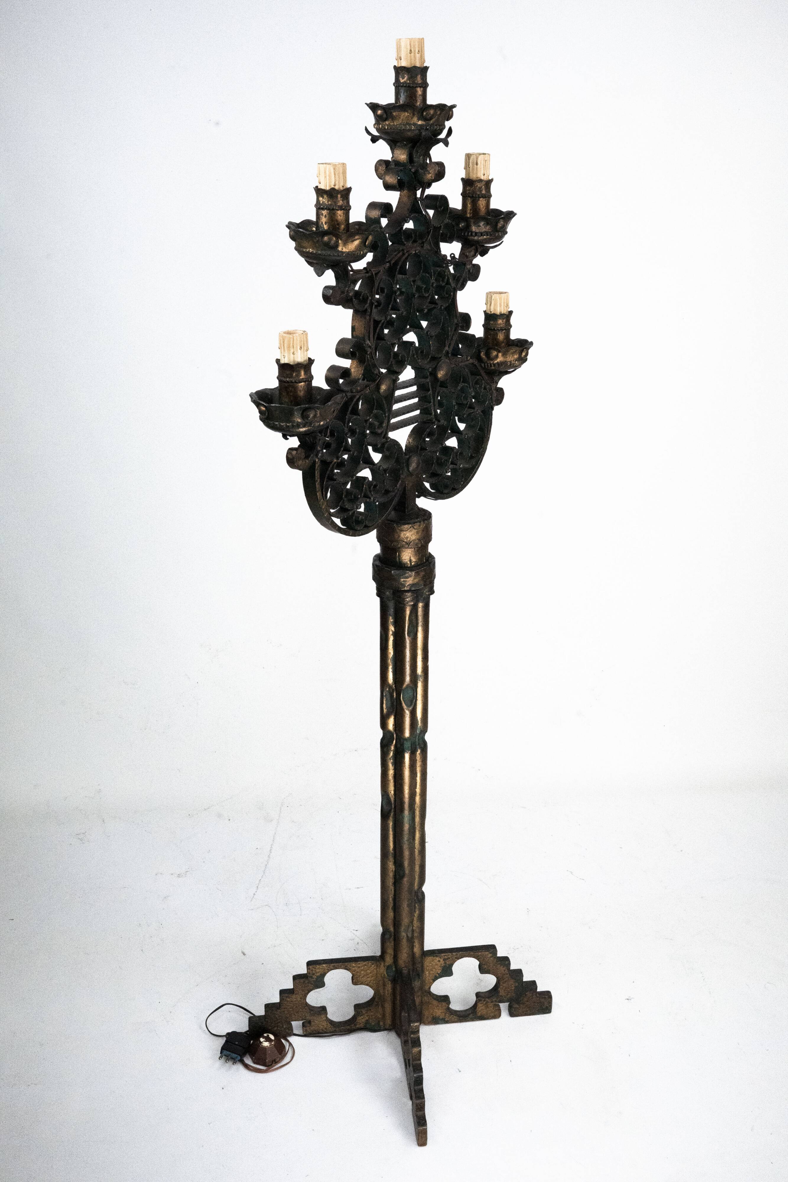 Rare Italian Brutalist floor lamp by Longobard. Italy 1970s