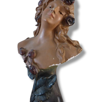 Buste de femme en plâtre, "PAVOT"