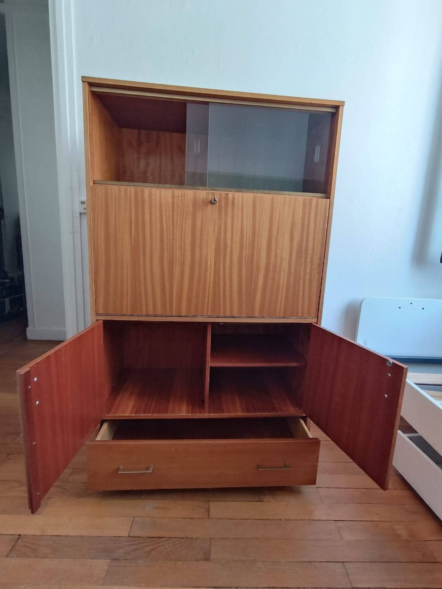 Brissac secretary in satin mahogany – French design from the 1960s.