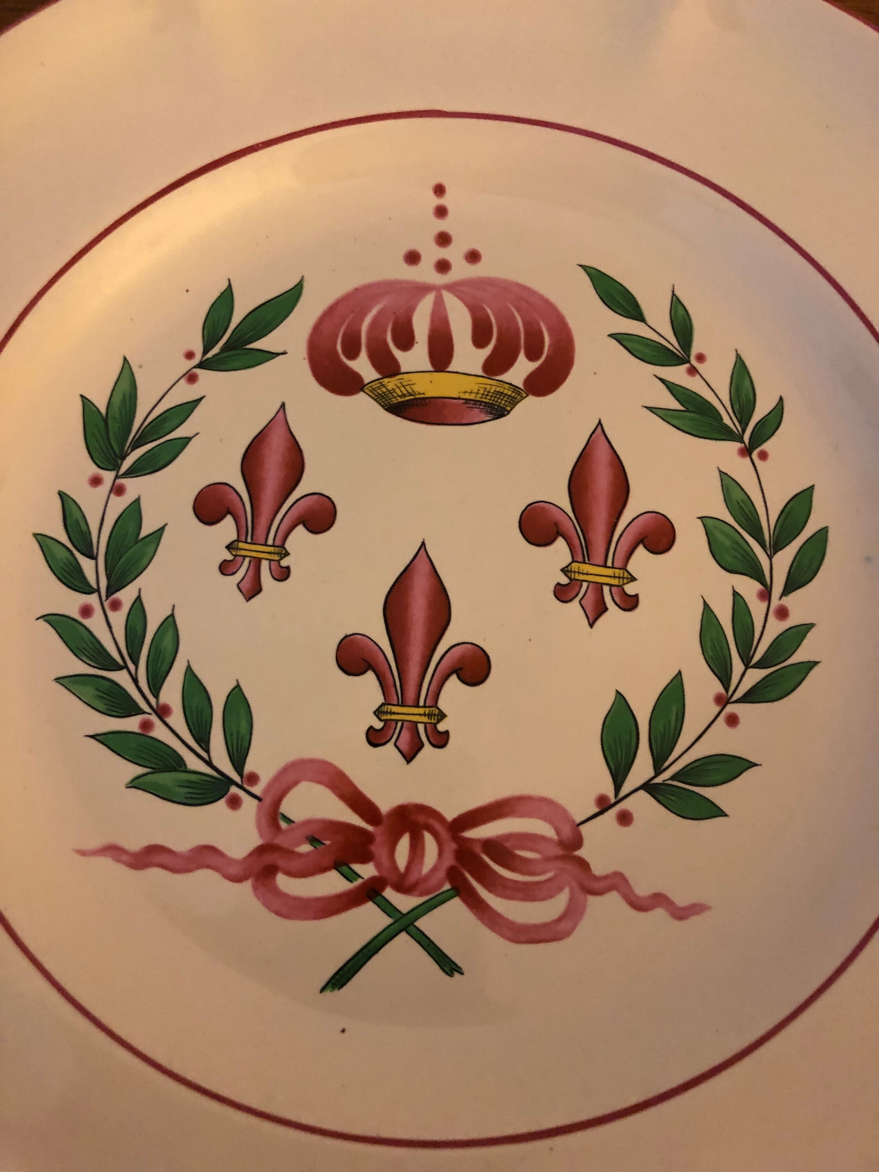 4 assiettes en faïence de Saint-Clément