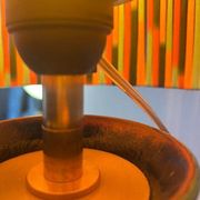 Lampe de table d'ambiance upcyclée à partir d'un vase en céramique Übelacker.