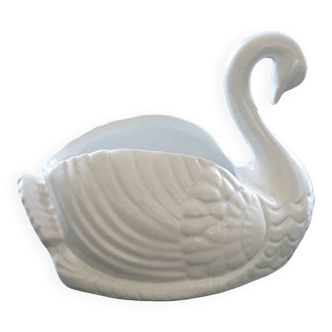 Empty white swan pocket