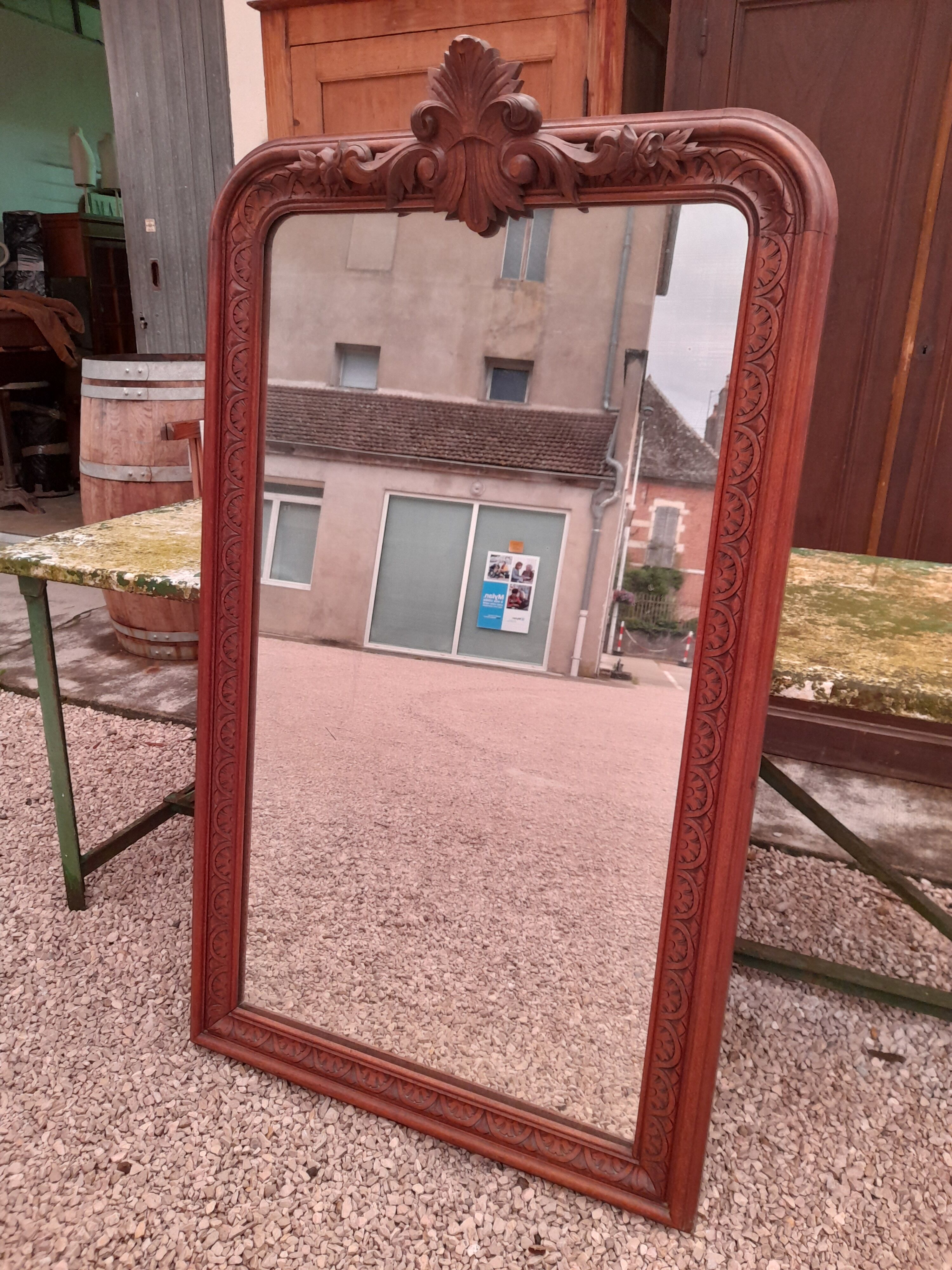 Louis XV style mirror in Walnut XXème