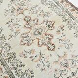 6x9 Persian Classic Cream & Black Vintage Rug, 183x287Cm