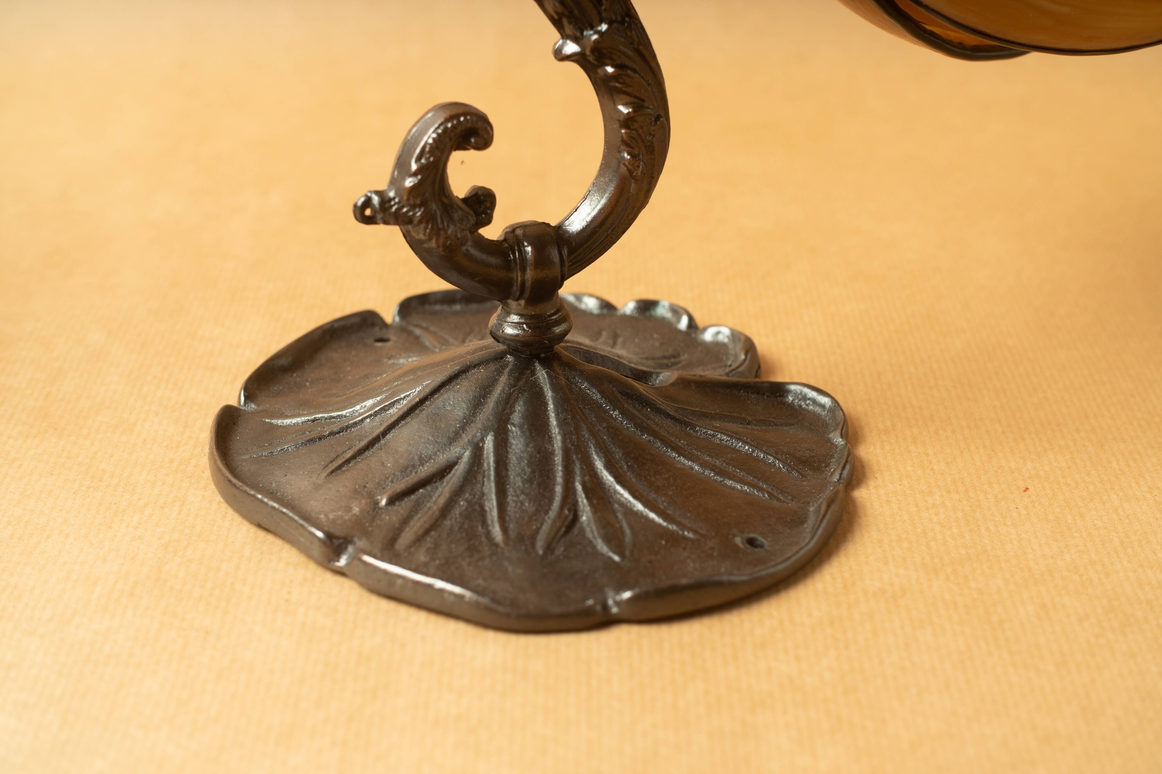 Pair lamps water lilies lotus style Tiffany vintage 90-2000