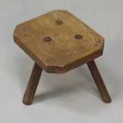Tabouret en chêne primitif Wabi Sabi antique