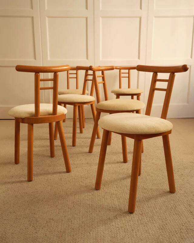 Italian chairs in wood and velvet