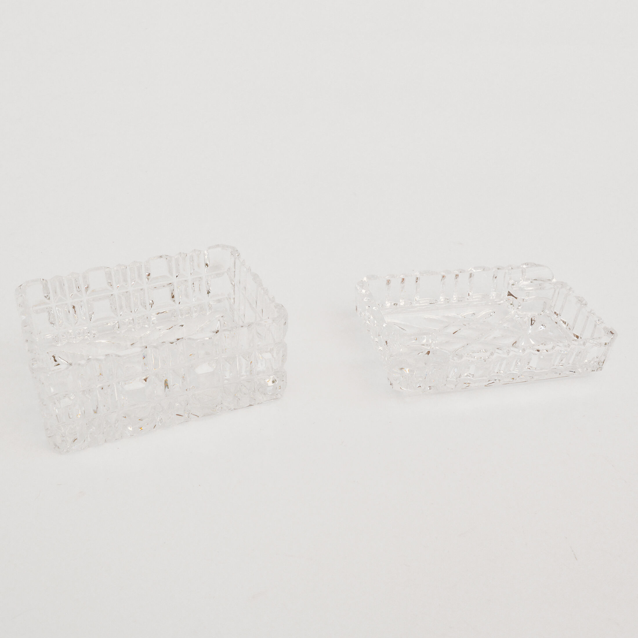 1980s crystal ashtray with cigarette case, Julia Glassworks, Poland