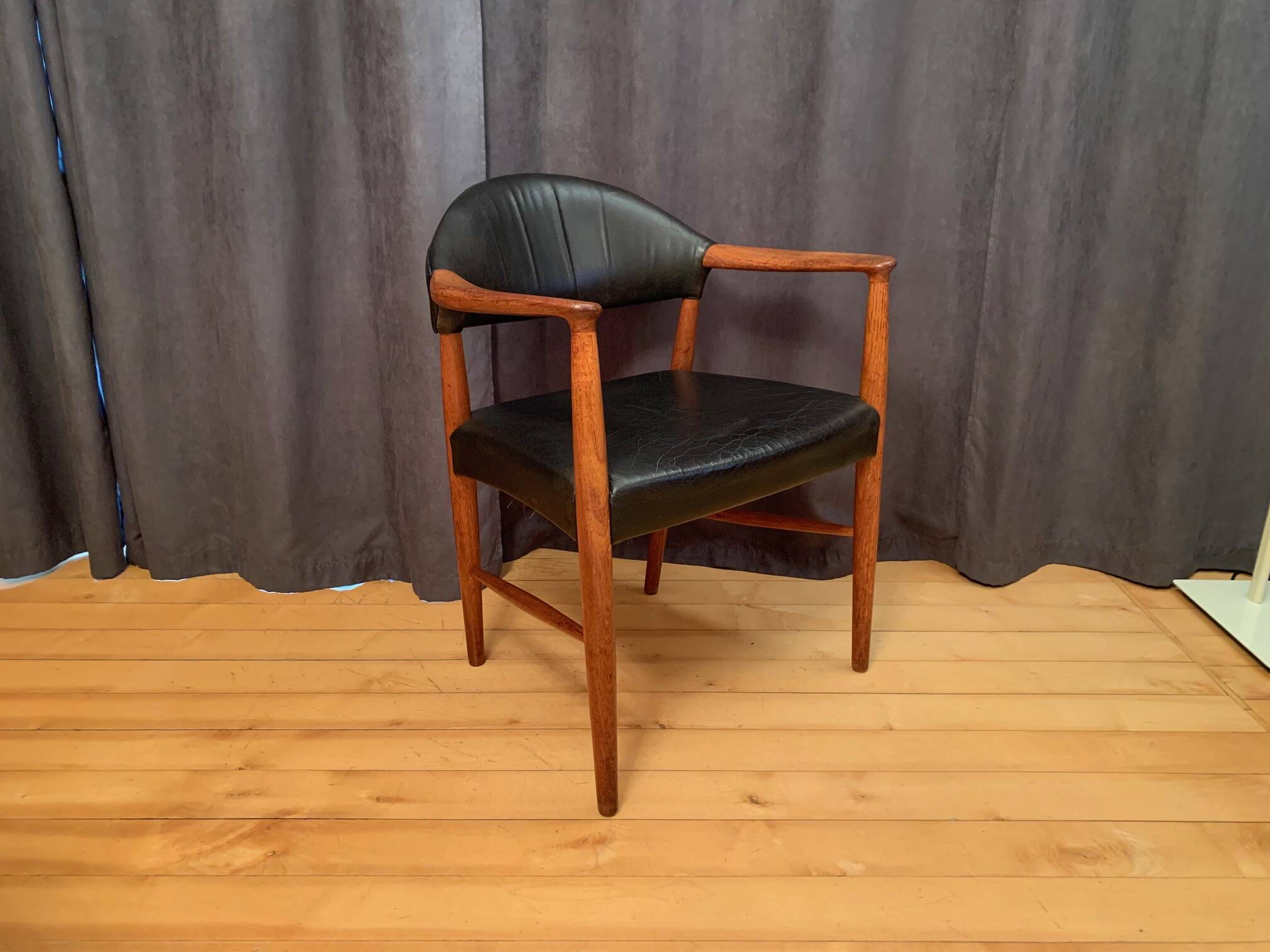 Armchair Model 223 designed by Kurt Olsen, Slagelse Mobelvaerk, Denmark, 1950s