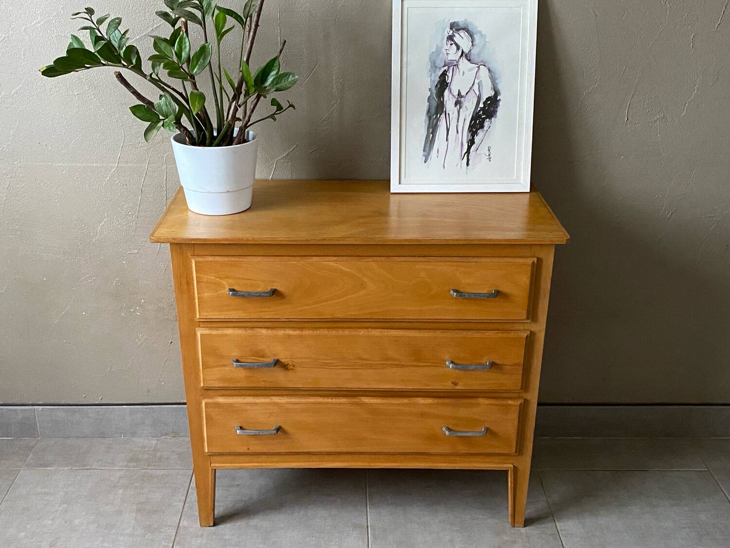 Vintage wooden chest of drawers from the 1950s