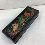 Lacquered box from Russia hand painted