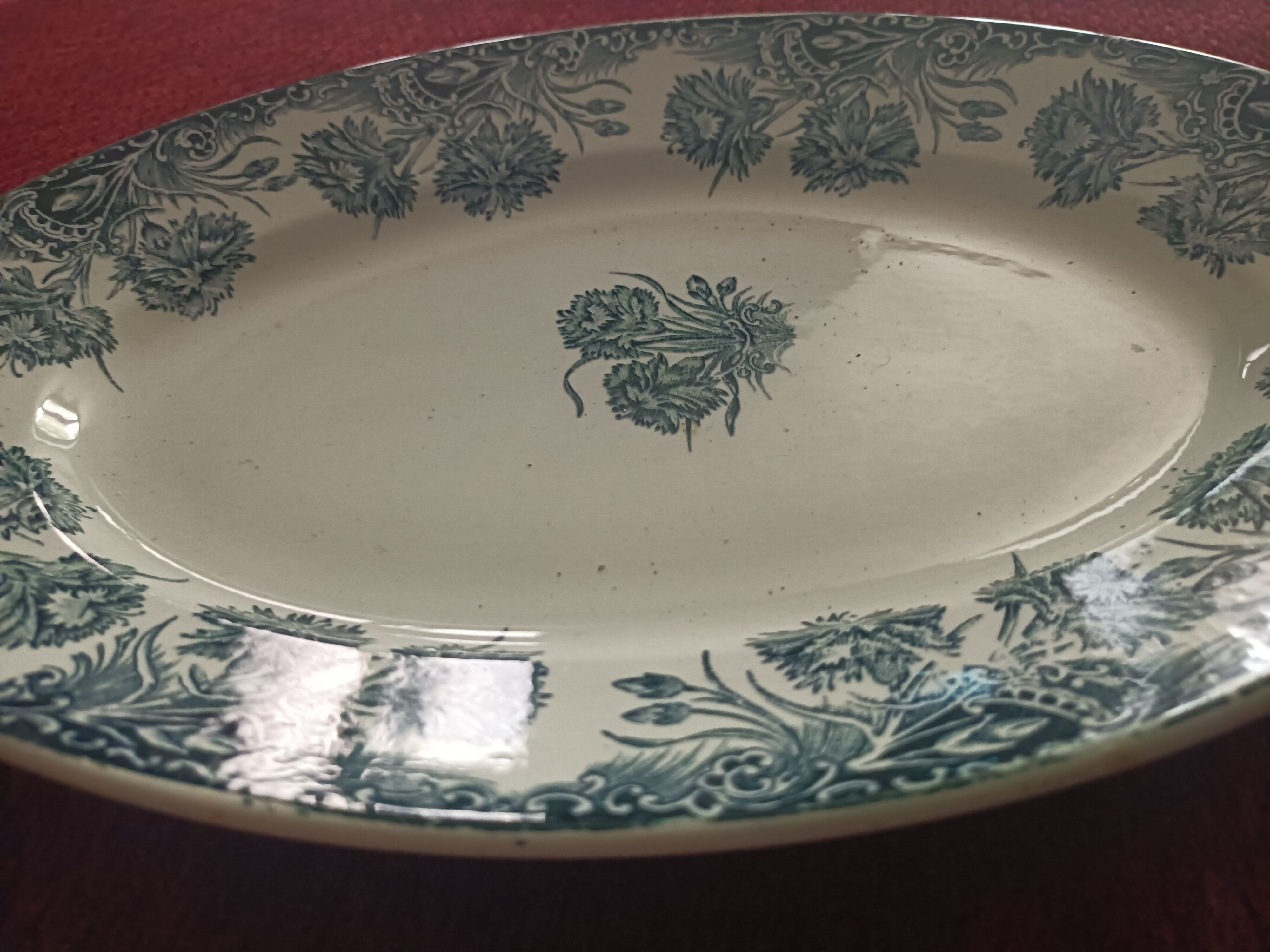 Ancient porcelain dish " Terre de Fer -Moulin des Loups " carnation models.