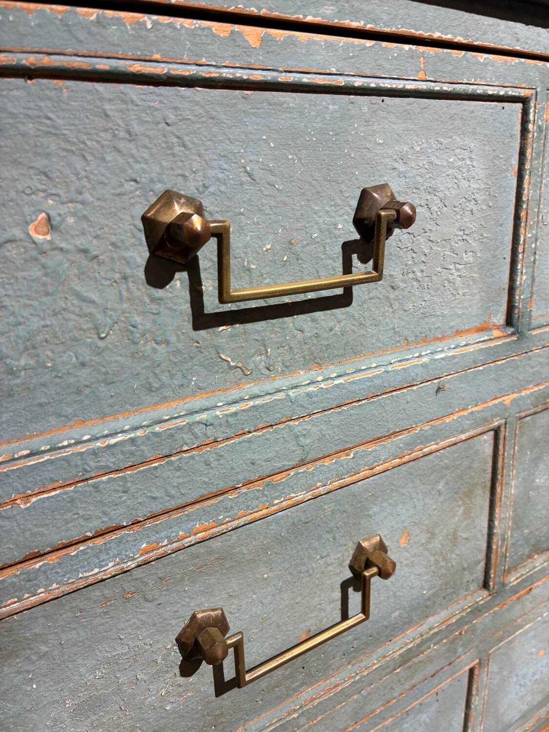 Ancienne Commode, de style Louis, 16