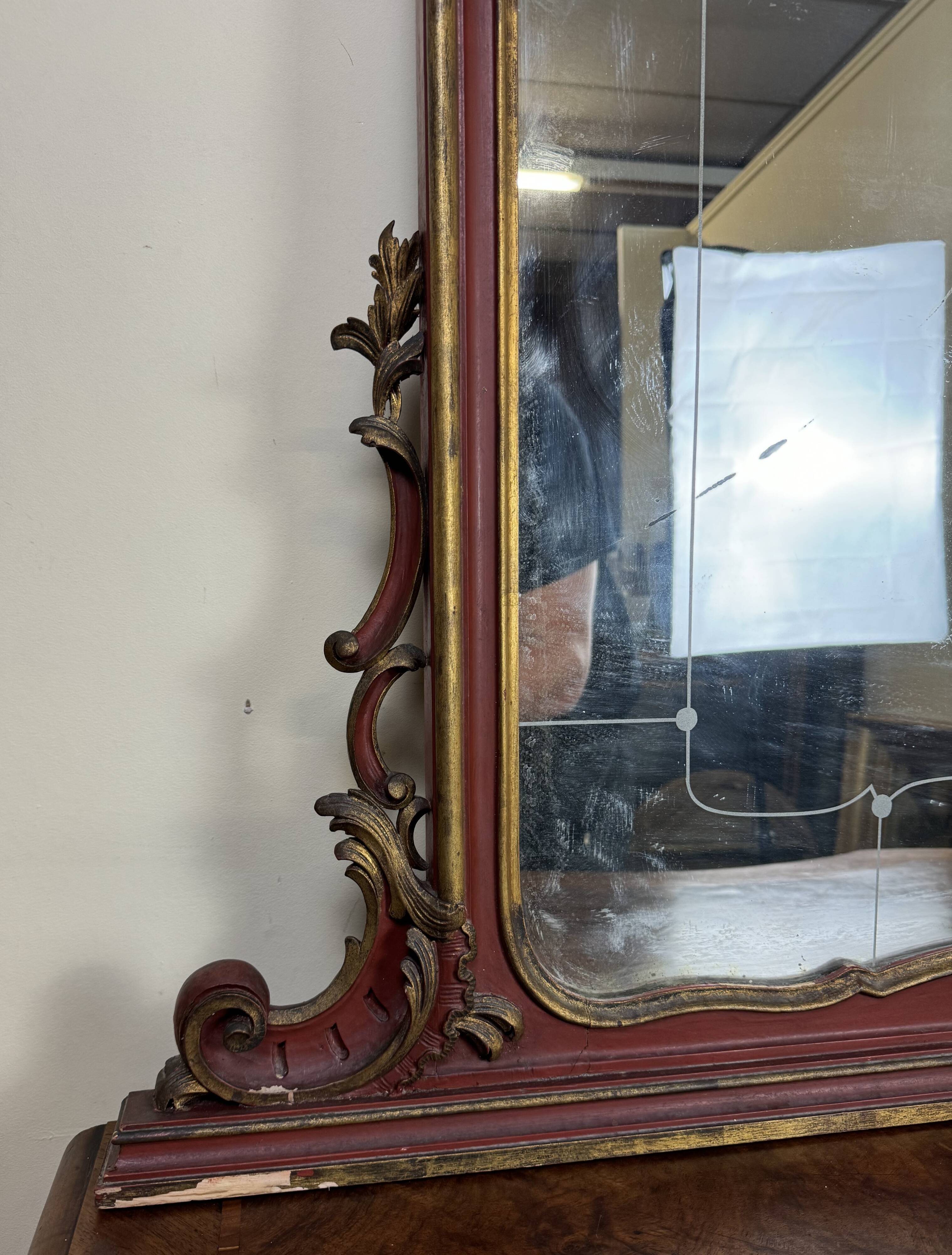 Important Venetian Baroque mirror in Louis XV style in lacquered and gilded wood