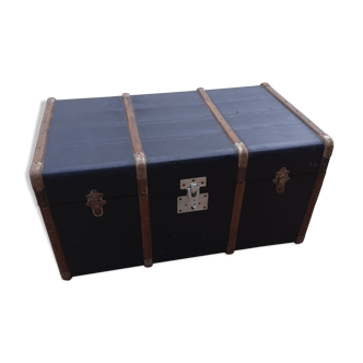 Travel trunk 1930