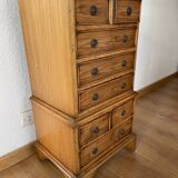 Chiffonnier vintage en bois massif, 8 tiroirs