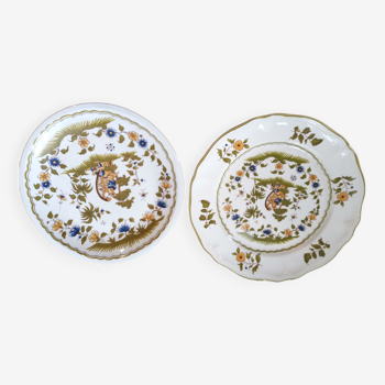 Lot deux assiettes porcelaine