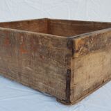 Old workshop box in solid wood with marking / 4 kg