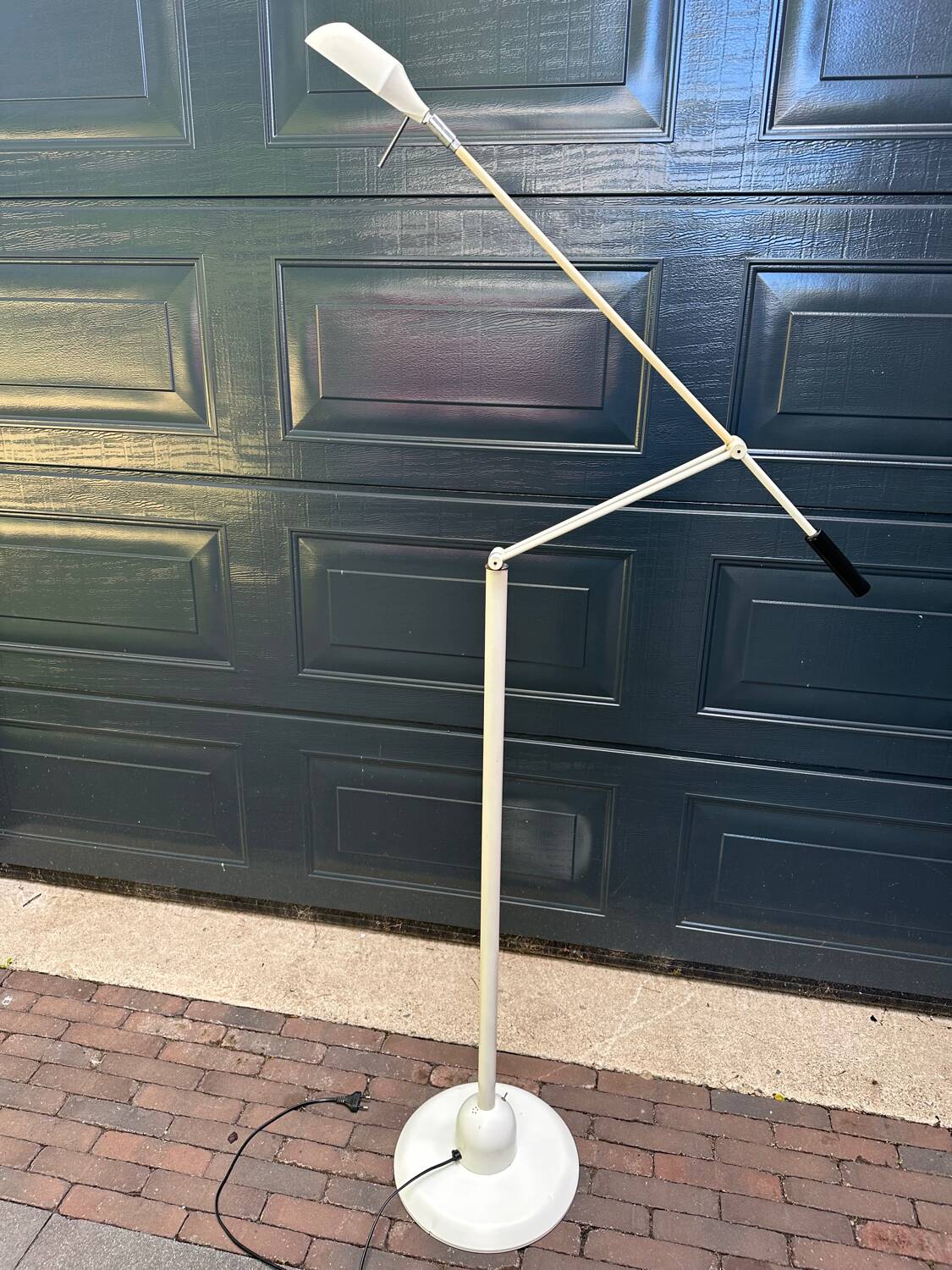 Italian white space age floor light