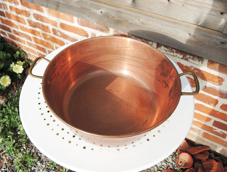 Old jam basin in copper