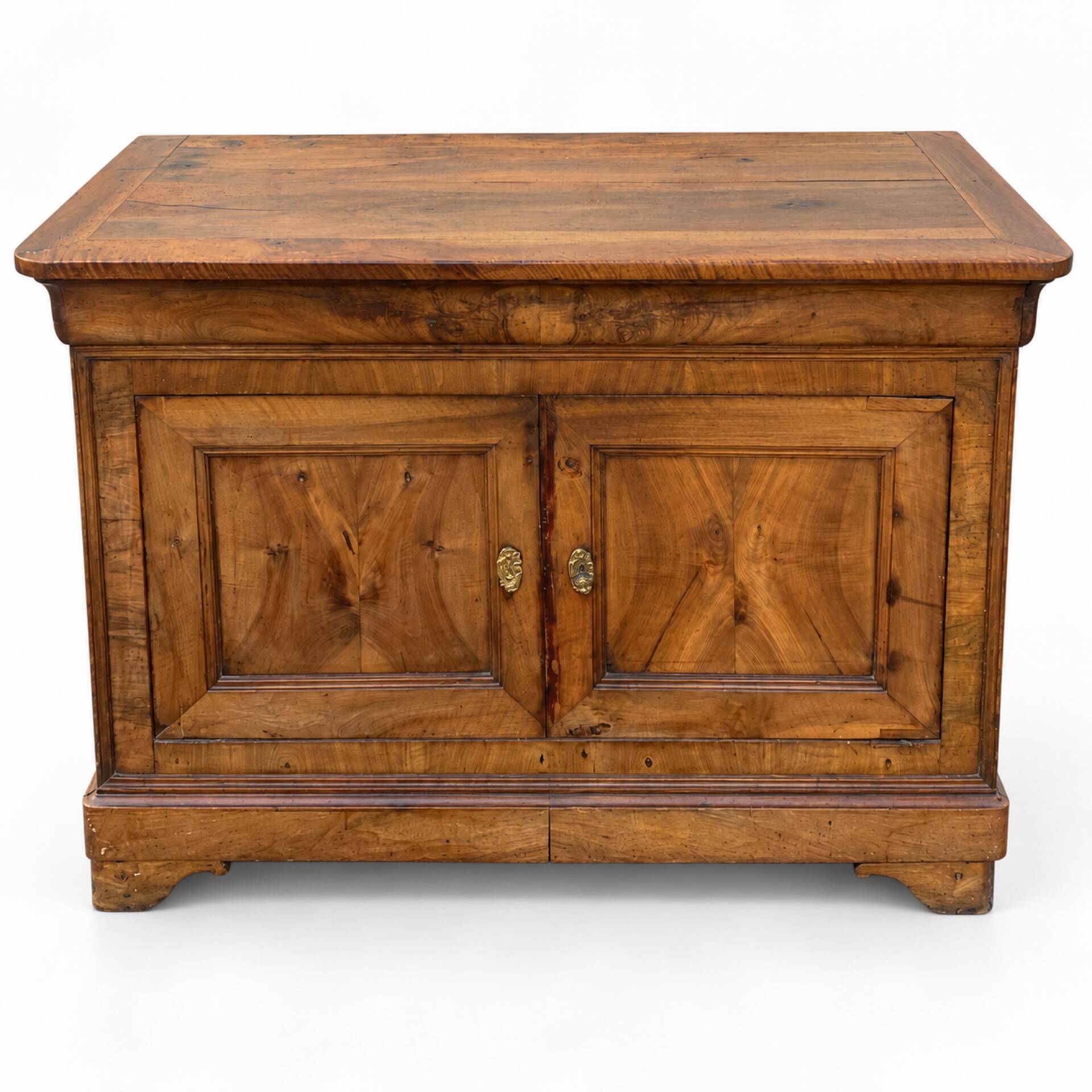 Low buffet - very much in walnut Louis-Philippe from the 19th century