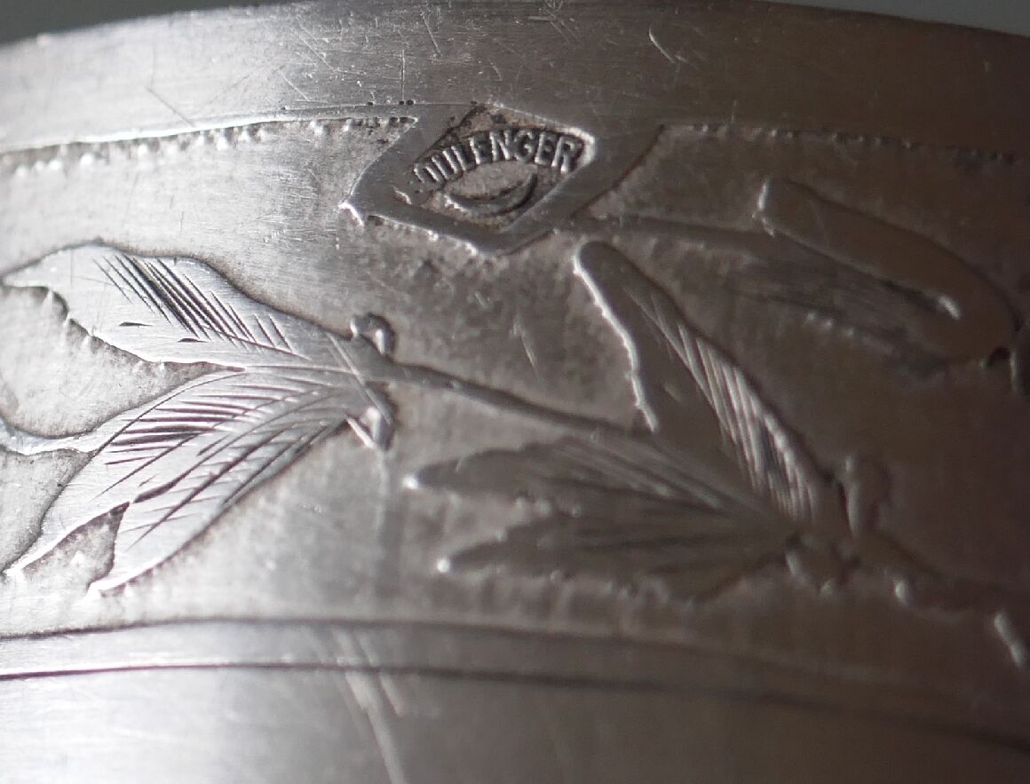Massive silver towel round Minerva punch, Boulenger goldsmith