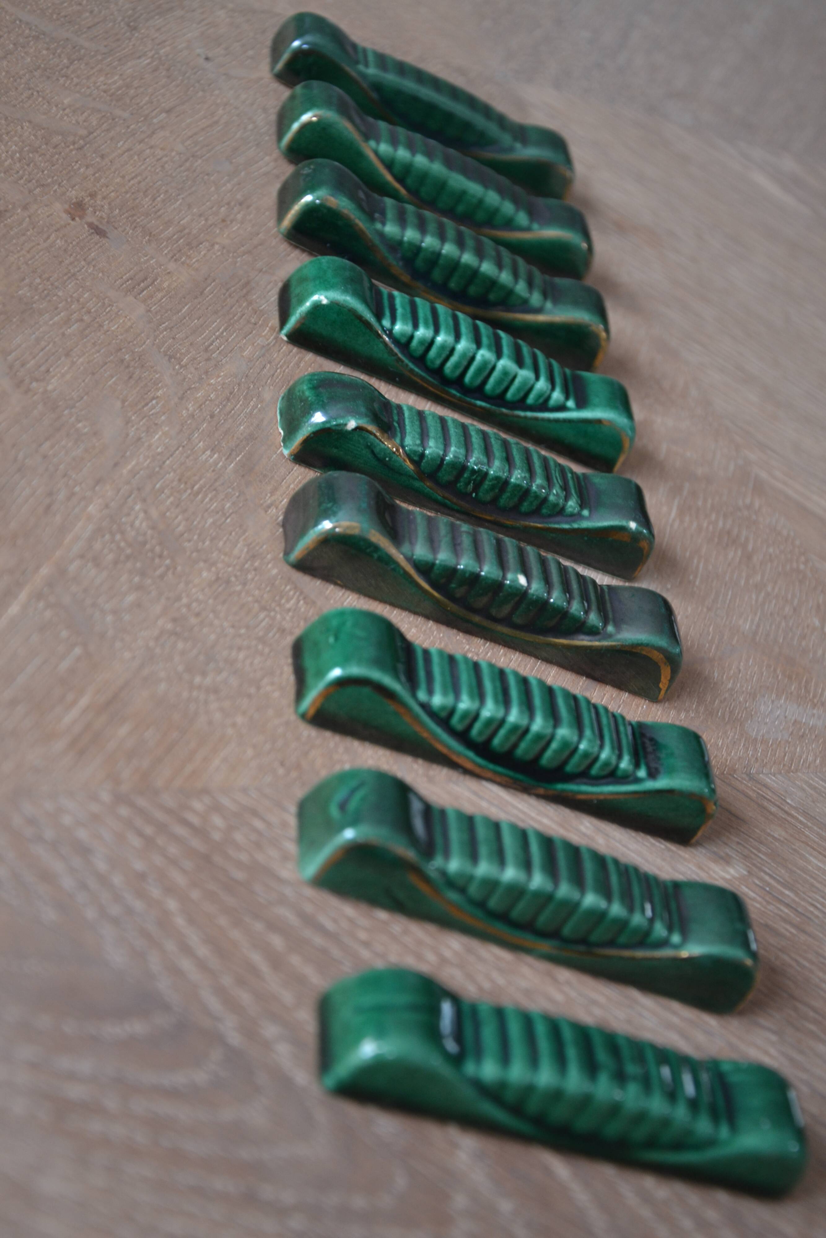 Green ceramic knife holder