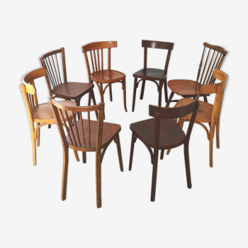 Ensemble de 8 chaises bistrot dépareillées