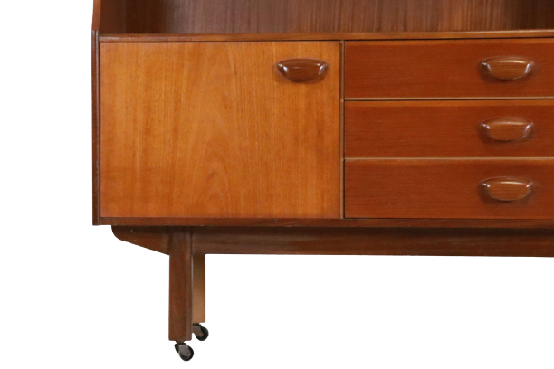 Vintage highboard cabinet ́Fradley ́ Danish design