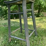 Tabouret de ferme haut en bois ancien