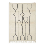 Berber rug with abstract patterns in wool