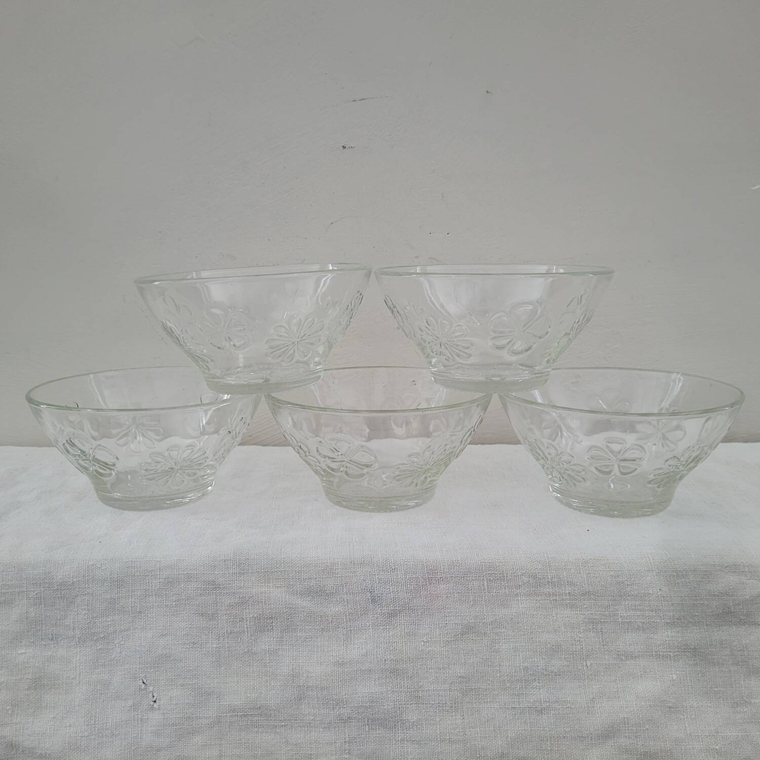 Set of 5 Moulded Glass Bowls with Floral Decoration – Circa 1970