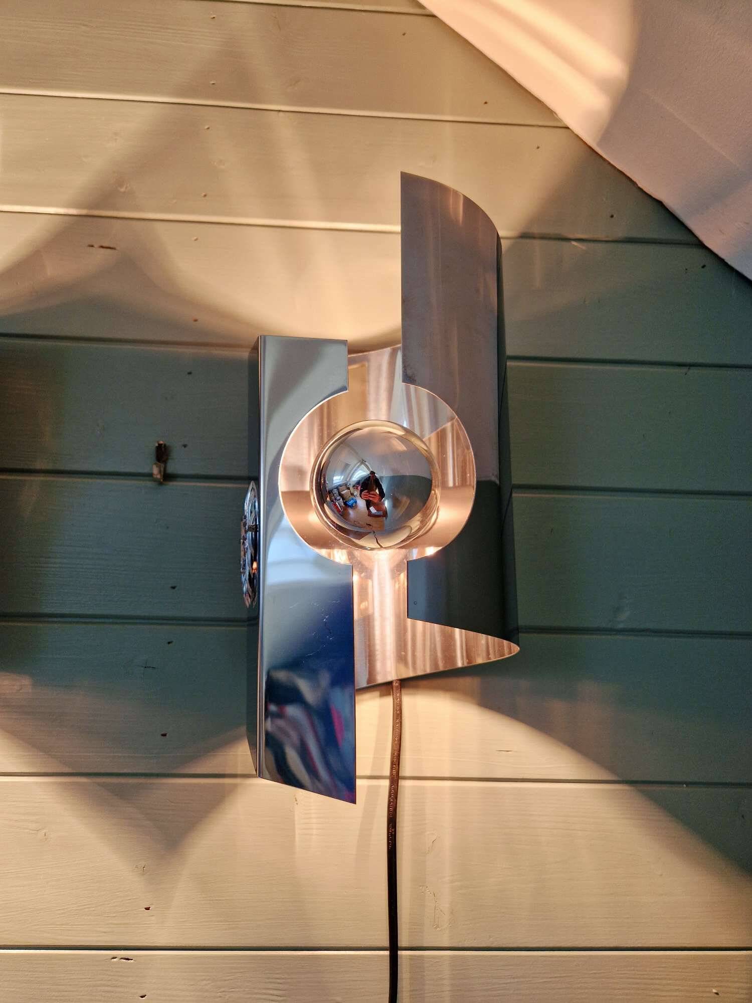 Paire d'appliques murales Space Age en métal chromé, 1970