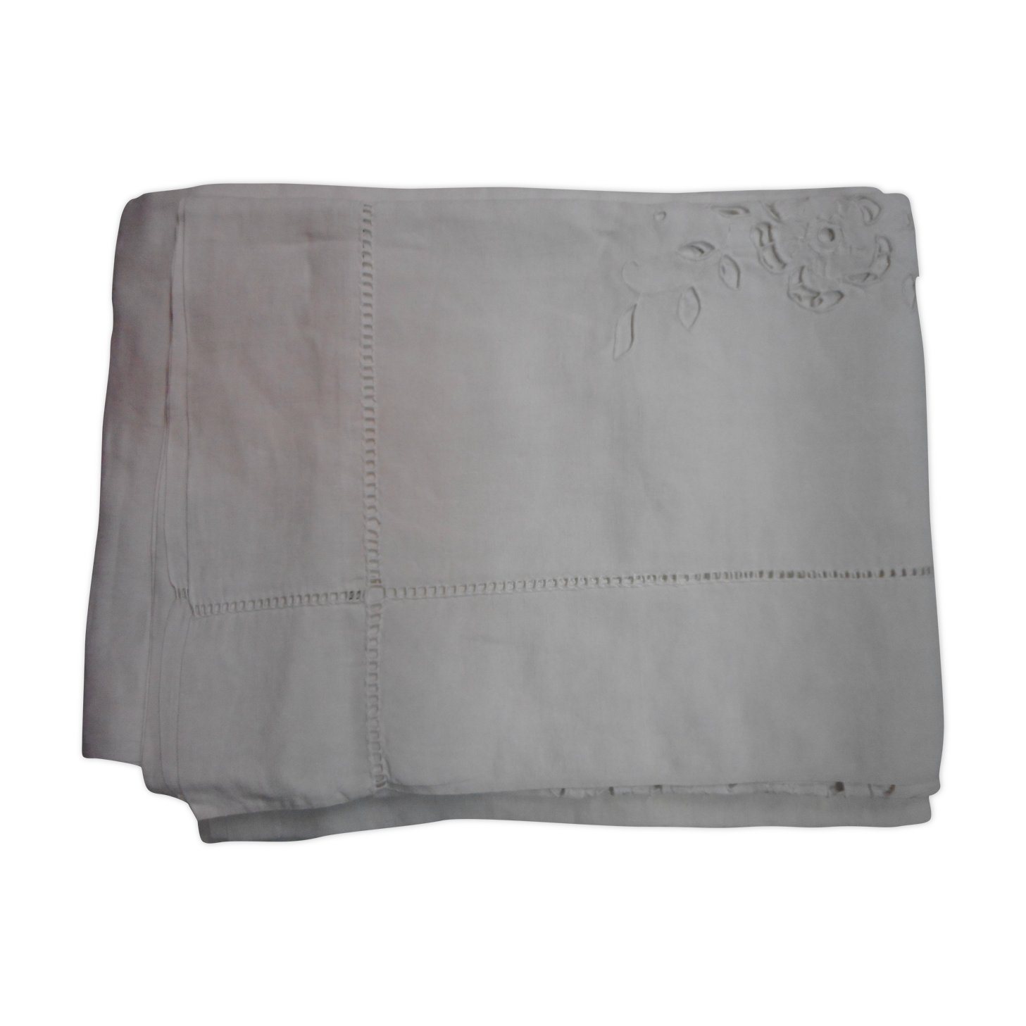 Embroidered linen old cloth
