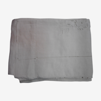 Drap ancien brodé en lin