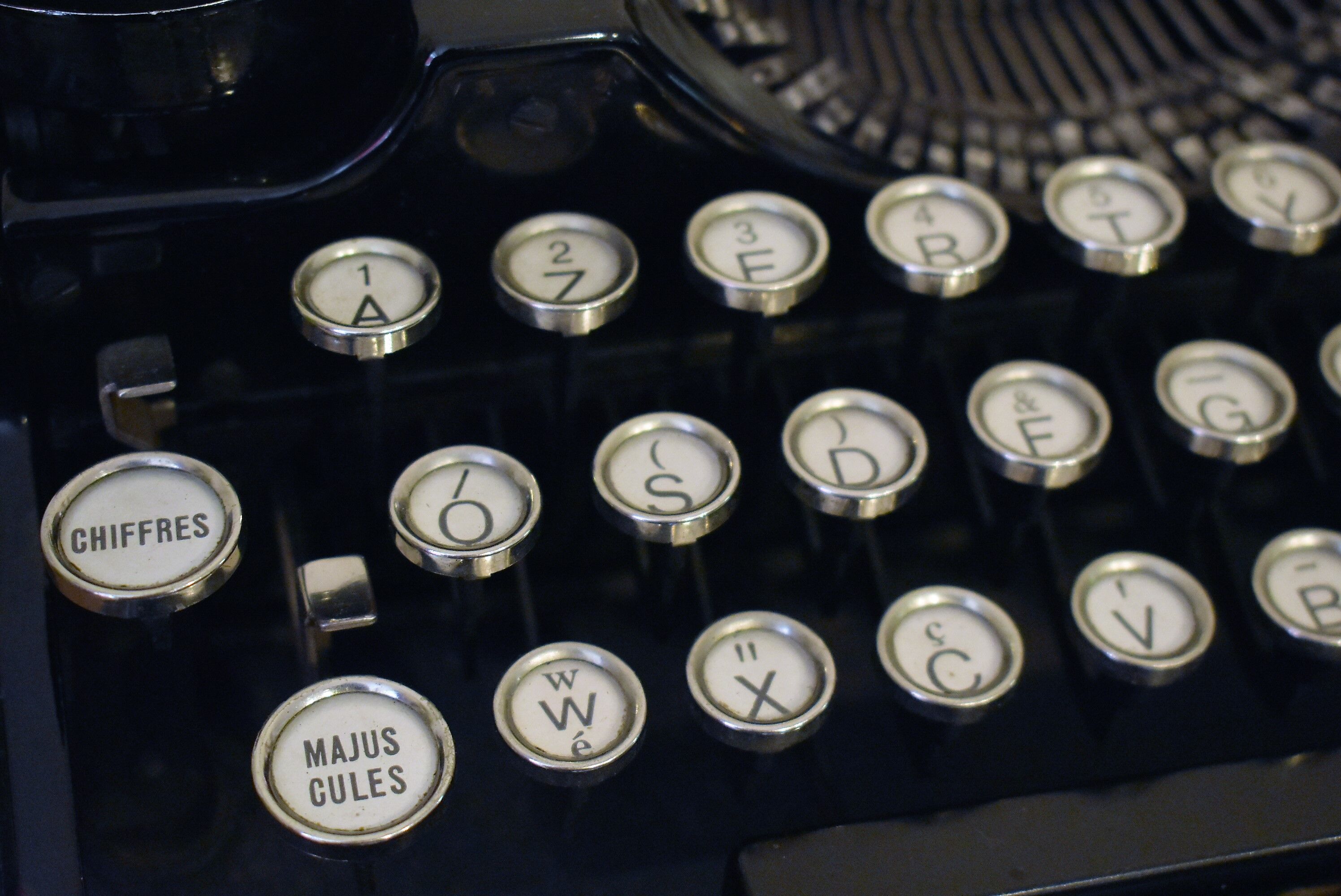 Underwood black notebook typewriter