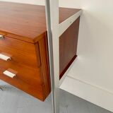 Modular css system bookcase by George Nelson by mobilier international