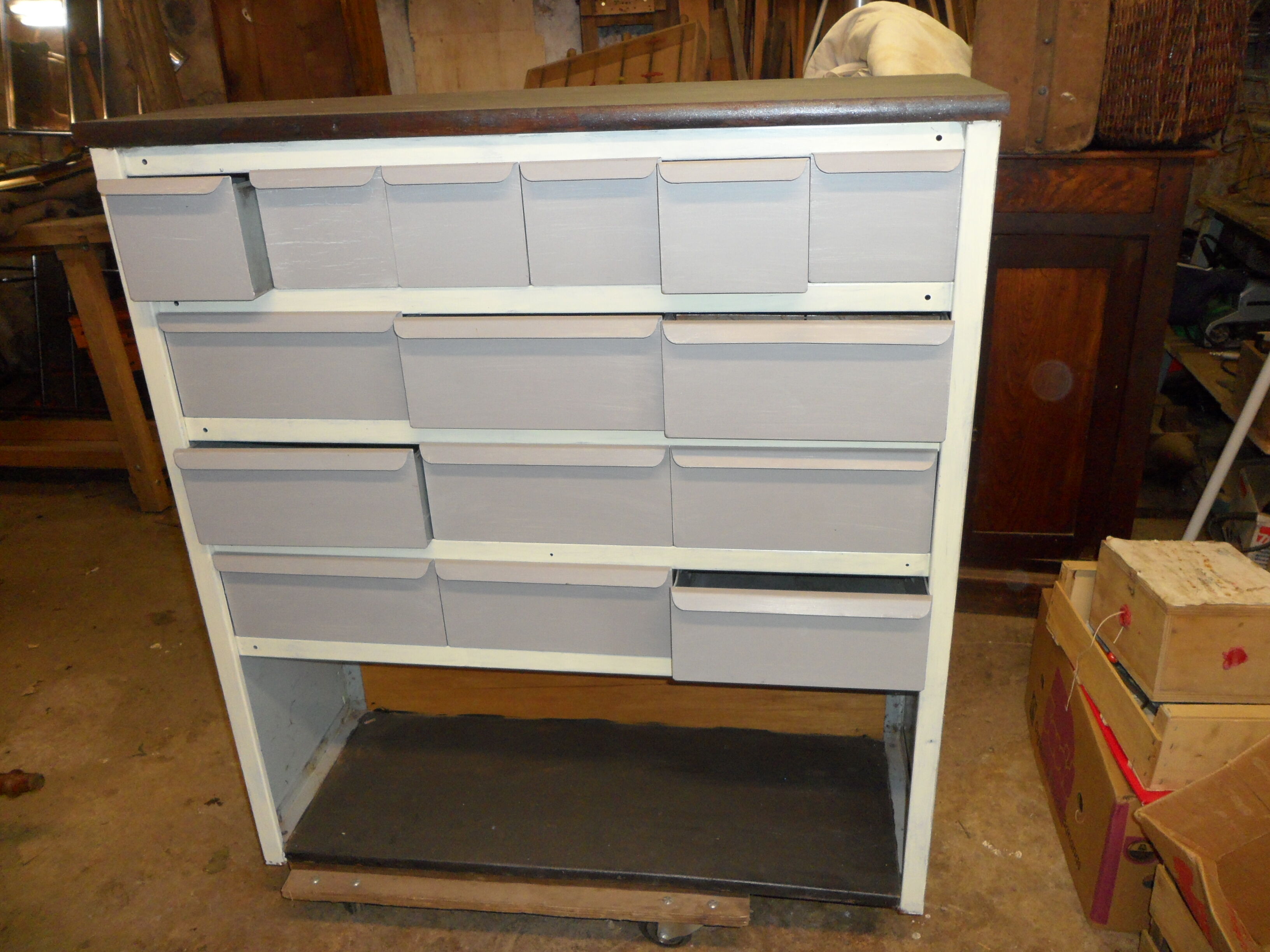 Workshop furniture a drawer