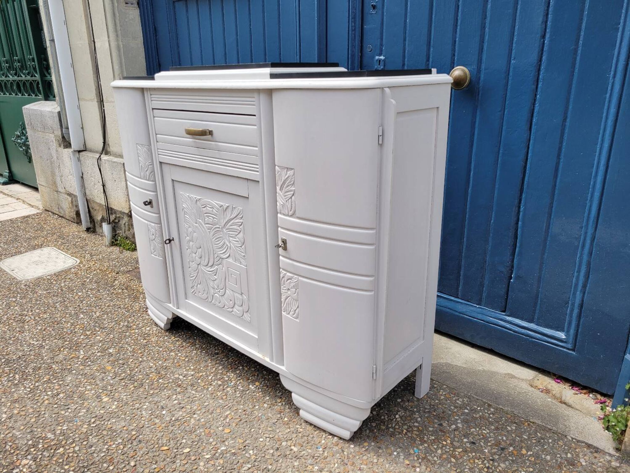 1930 Art Deco sideboard with floral motifs and marble top