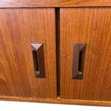 Vintage wooden bookcase/sideboard/bar