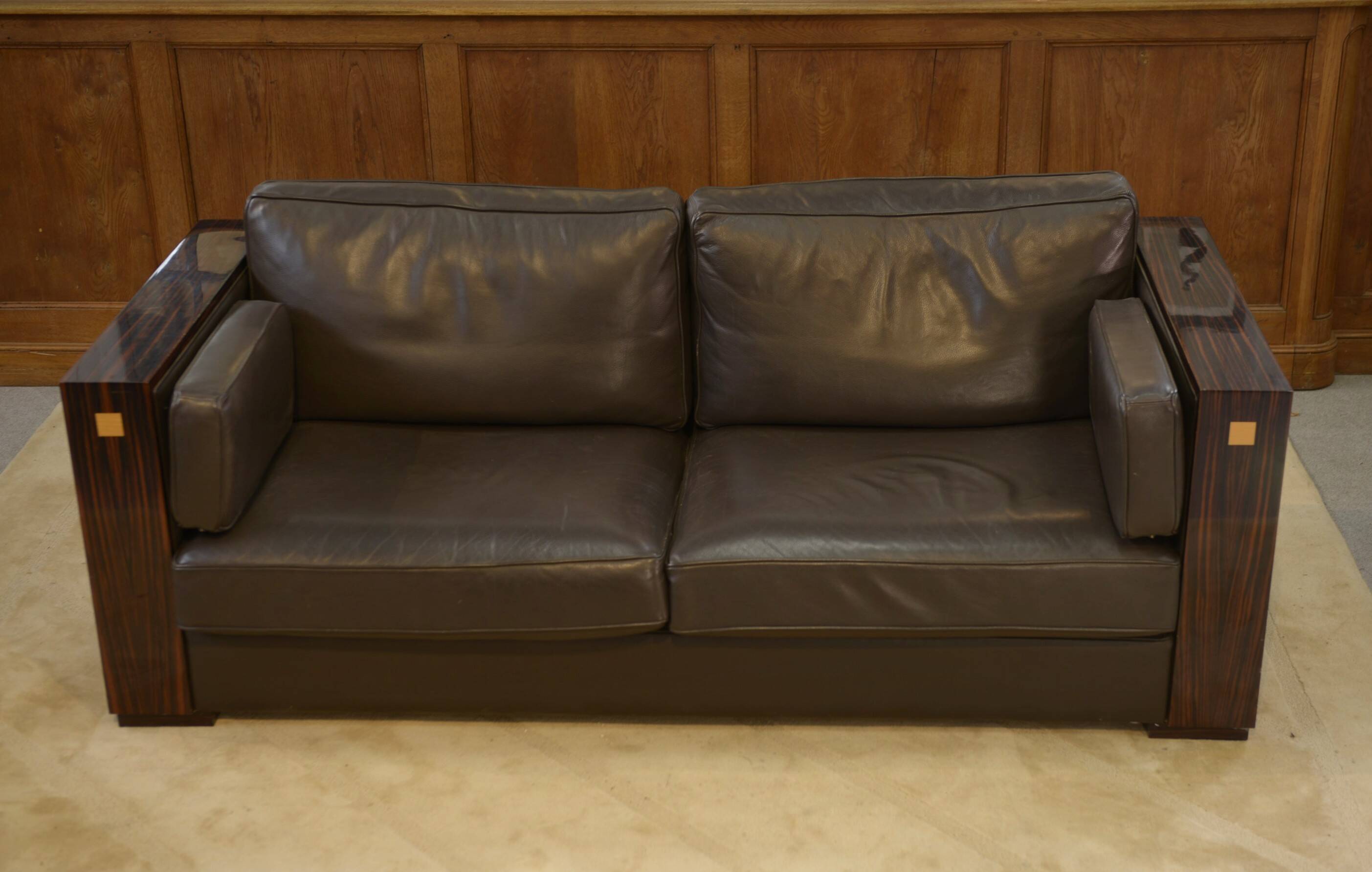 Canapé minimaliste en cuir et ébène de Macassar 1980’s