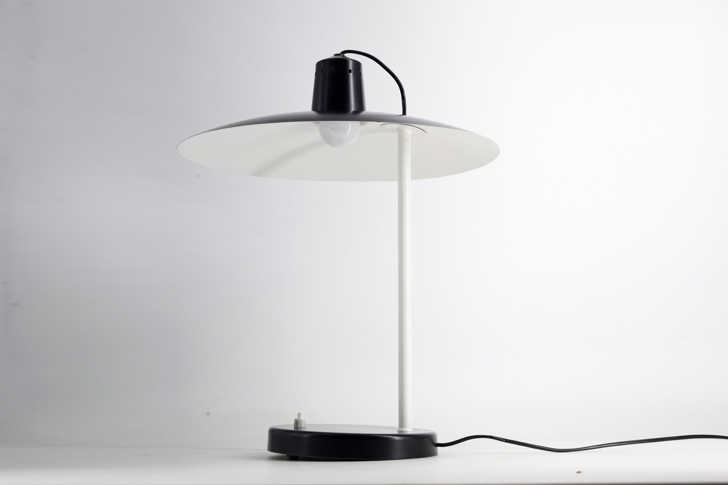 Lampe Luminalite Jacques Biny mod 264 France années 50