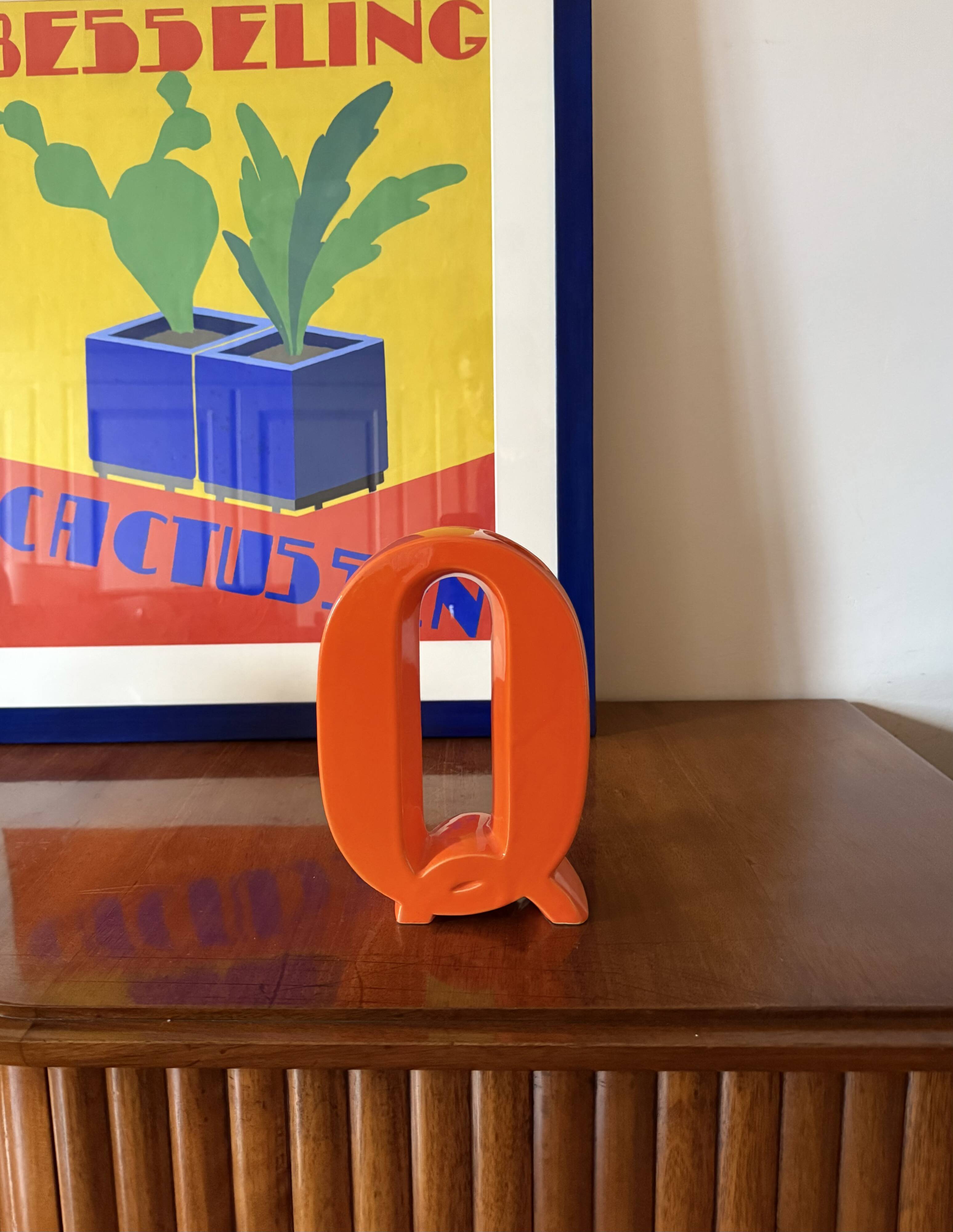 Space age orange Q letter shaped ceramic vase, Marcel Radureau France 1970