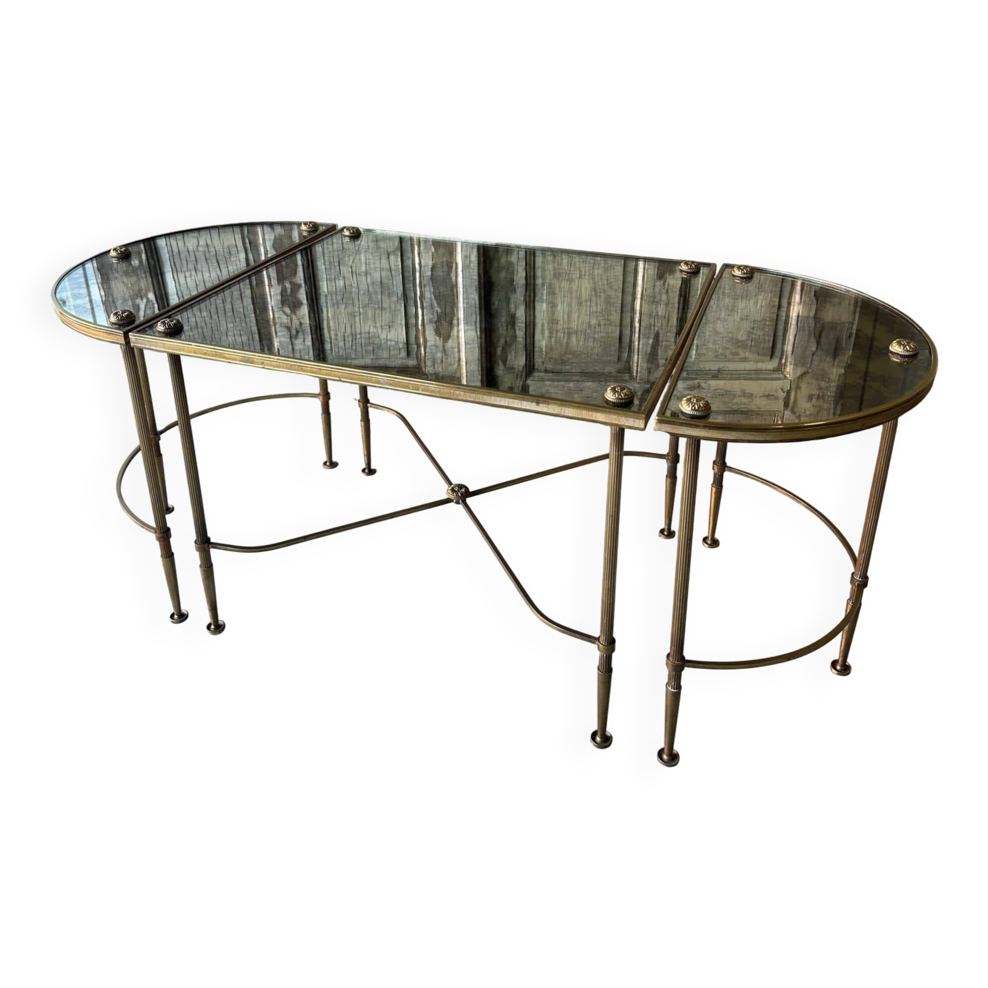 Tripartite coffee table attributed to Maison Baguès.