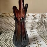 Vase en verre aubergine