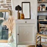 Parisian jam maker/hallway furniture