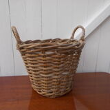 Wicker pot cover with handles