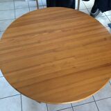 Rainer Daumiller extendable solid wood round table