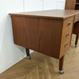 Scandinavian desk on wheels - 482