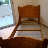Wooden bed 90 x 190